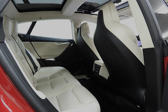 Tesla Model S 22 of 30