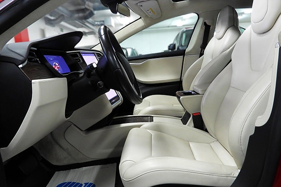 Tesla Model S 13 of 30