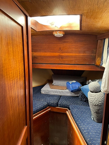 Nauticat 33 3 of 5
