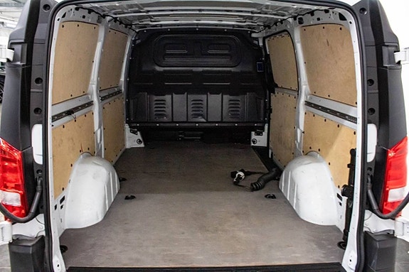 Mercedes-Benz eVito 111 14 of 15