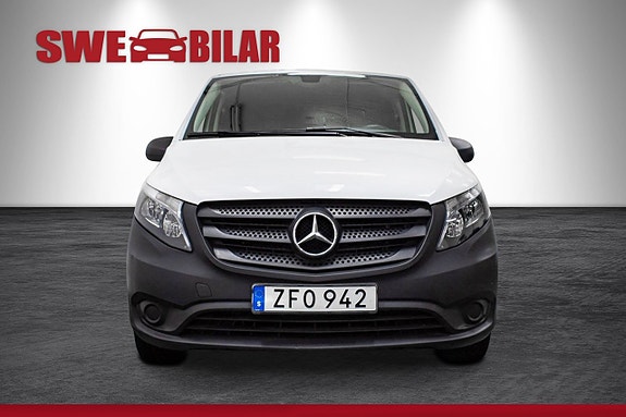 Mercedes-Benz eVito 111 2 of 15