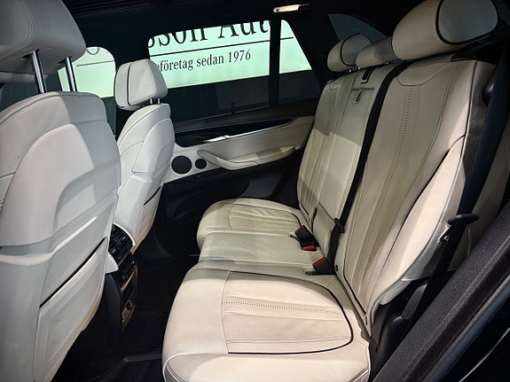 BMW X5 3 of 12