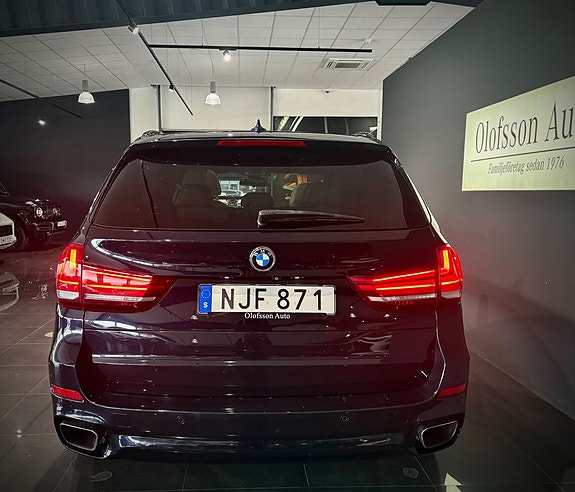 BMW X5 12 of 12