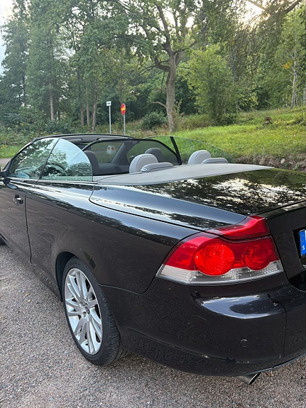 Volvo C70 7 of 9