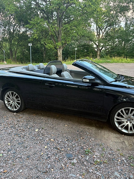 Volvo C70 9 of 9