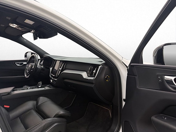Volvo XC60 29 of 30