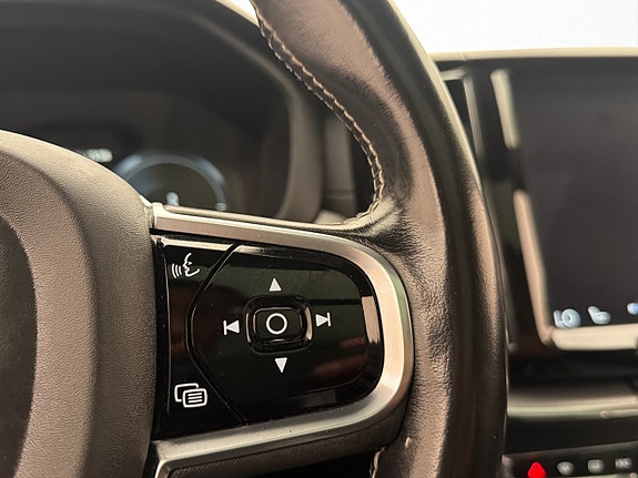 Volvo XC60 19 of 30