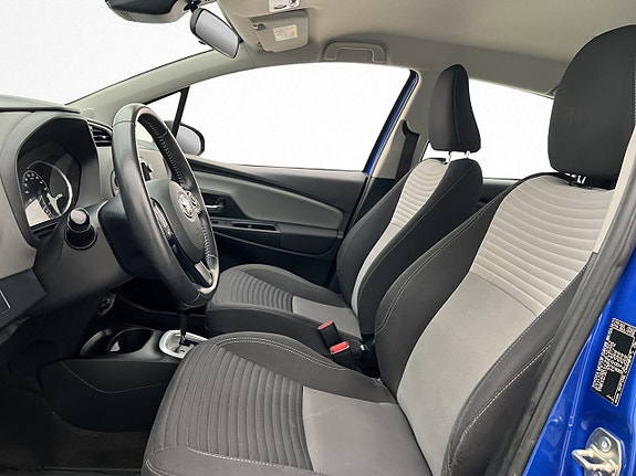 Toyota Yaris 10 of 29