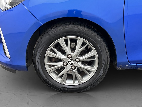 Toyota Yaris 26 of 29