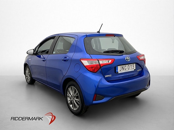 Toyota Yaris 8 of 29