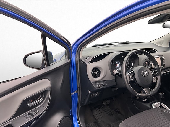 Toyota Yaris 9 of 29