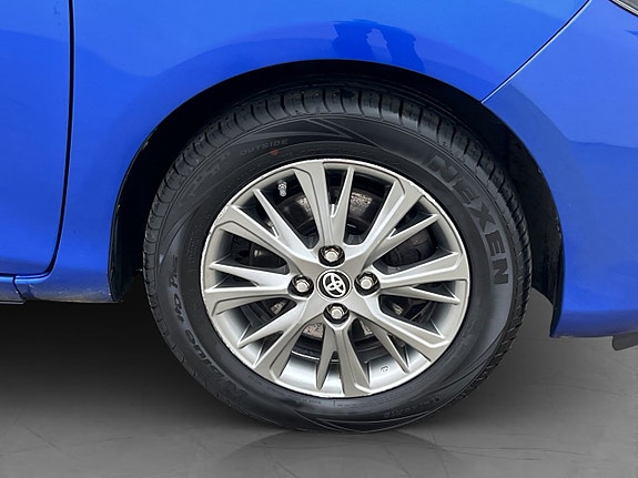Toyota Yaris 29 of 29