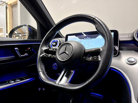 Mercedes-Benz C300 e 28 of 30
