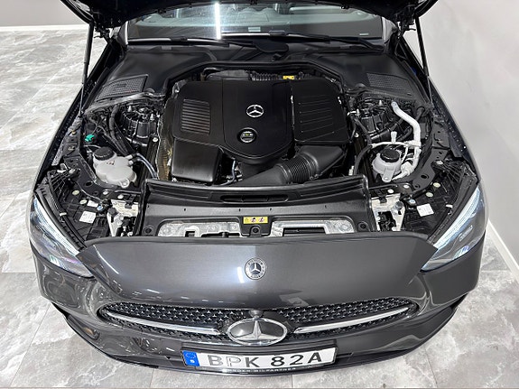 Mercedes-Benz C300 e 14 of 30