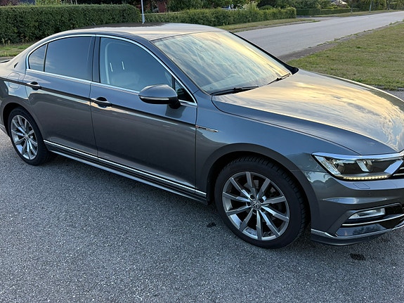 Volkswagen Passat 5 of 8