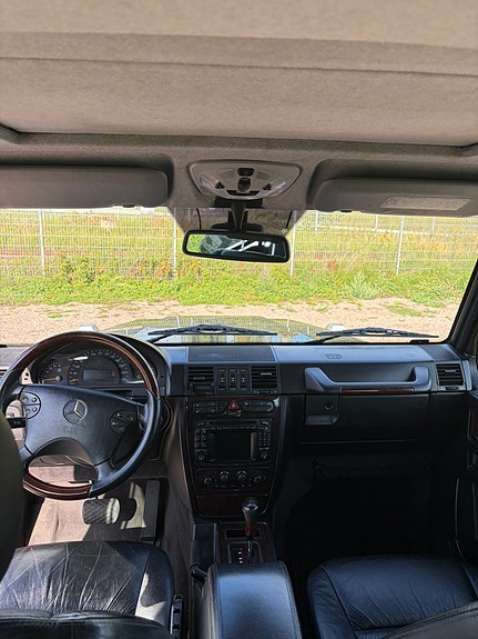 Mercedes-Benz G400 10 of 17