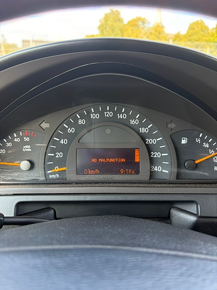 Mercedes-Benz G400 16 of 17