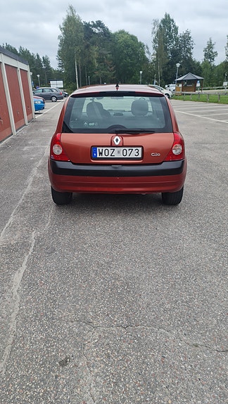 Renault Clio 11 of 20