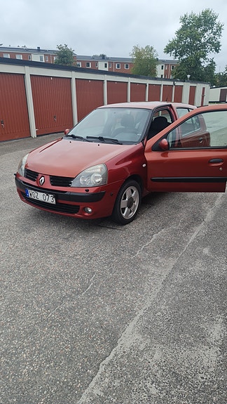 Renault Clio 2 of 20
