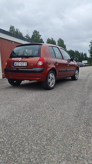 Renault Clio 8 of 20
