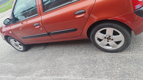 Renault Clio 12 of 20