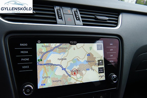 Skoda Octavia 10 of 15
