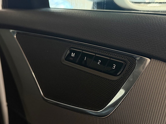 Volvo XC90 21 of 21