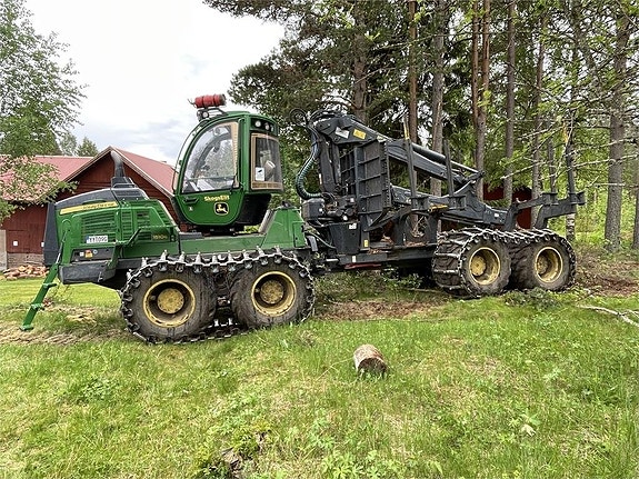 John Deere 1510G 2 of 22