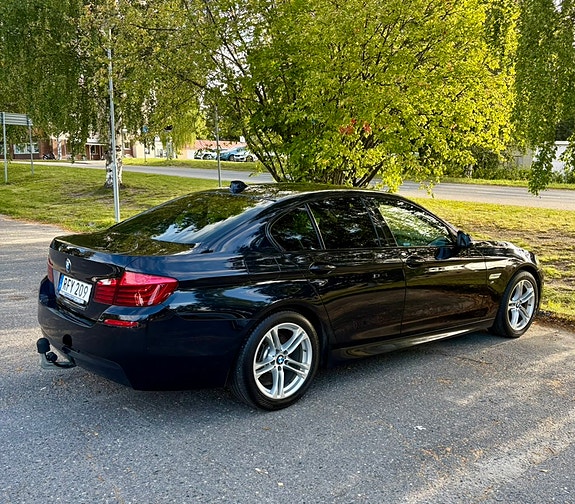 BMW 520d 2 of 11