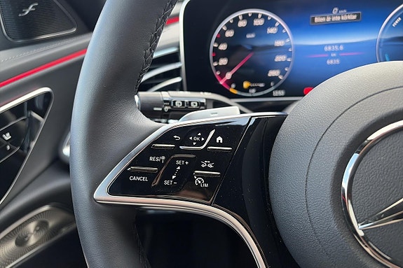 Mercedes-Benz E300 de 10 of 30