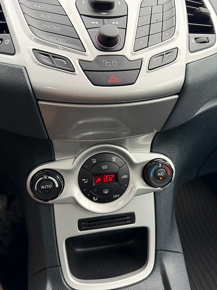 Ford Fiesta 9 of 10