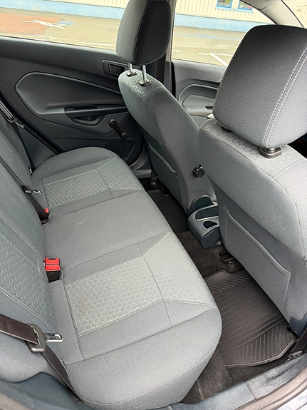Ford Fiesta 6 of 10