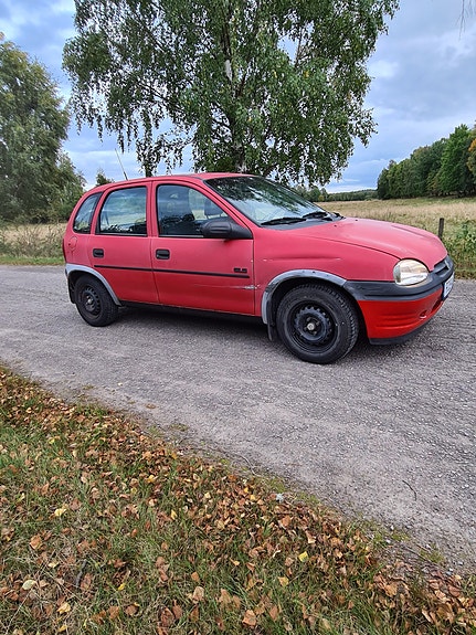 Opel Astra 3 of 15