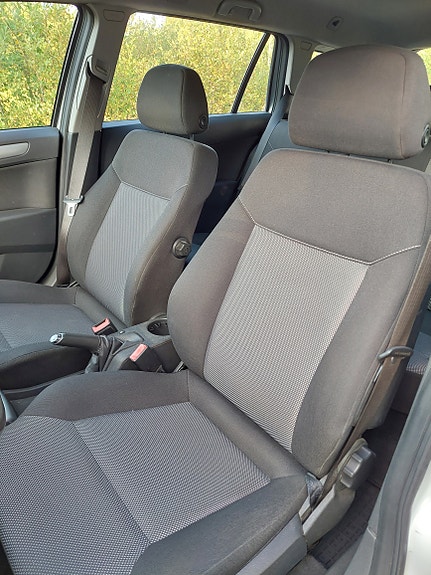 Opel Astra 9 of 21