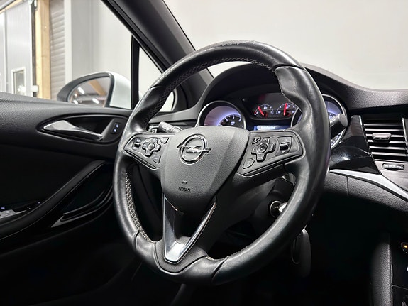 Opel Astra 21 of 27