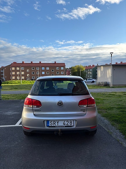 Volkswagen Golf VI 4 of 9