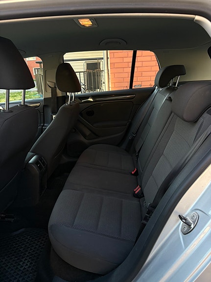 Volkswagen Golf VI 8 of 9