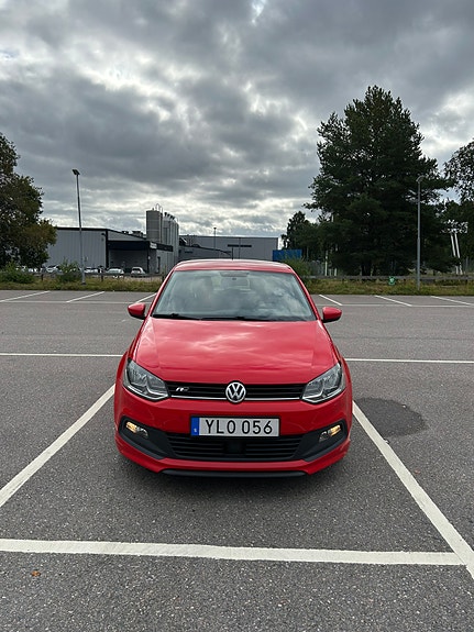 Volkswagen Polo 2 of 9