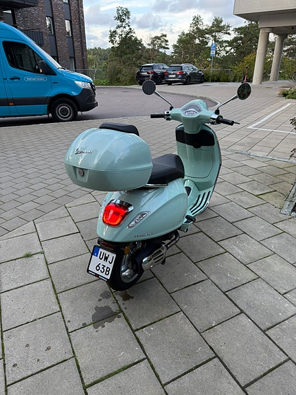 Vespa Primavera 5 of 8