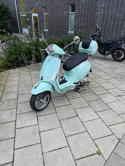 Vespa Primavera 6 of 8