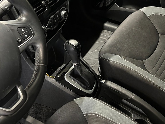 Renault Clio 13 of 24