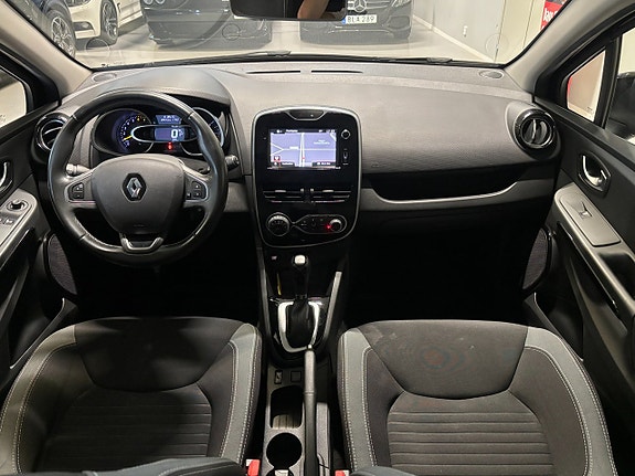 Renault Clio 15 of 24