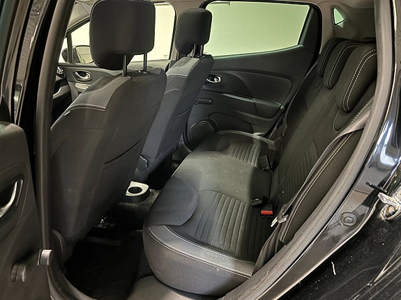 Renault Clio 19 of 24