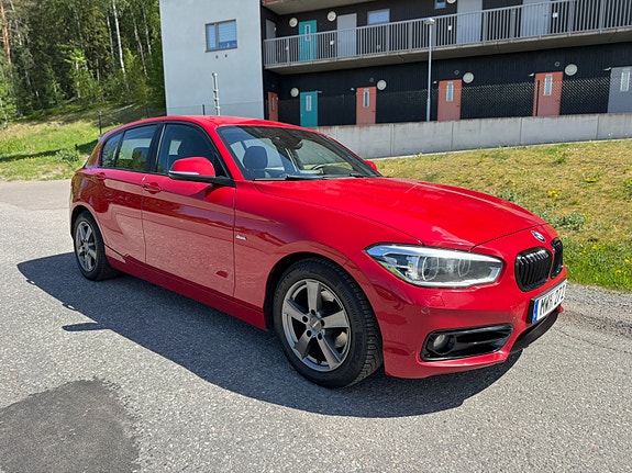BMW 116d 4 of 5