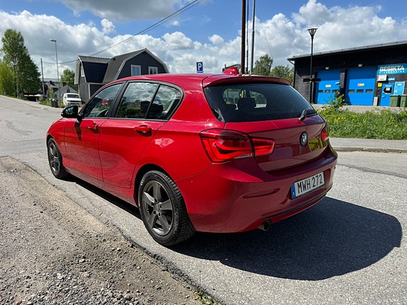 BMW 116d 2 of 5