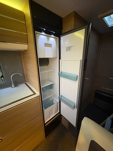 Adria Adora 573 PT 6 of 9