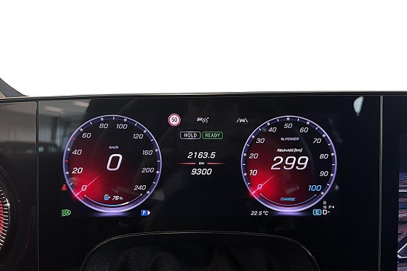 Mercedes-Benz GLB350 10 of 30