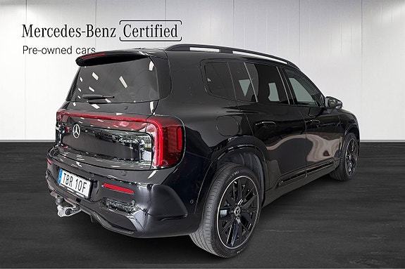 Mercedes-Benz GLB350 4 of 30