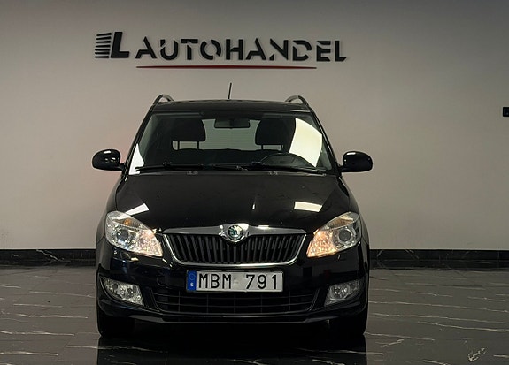 Skoda Fabia 2 of 15