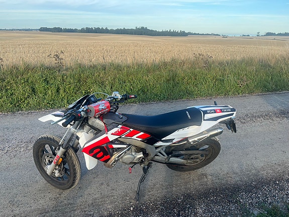 Aprilia SX50 4 of 5